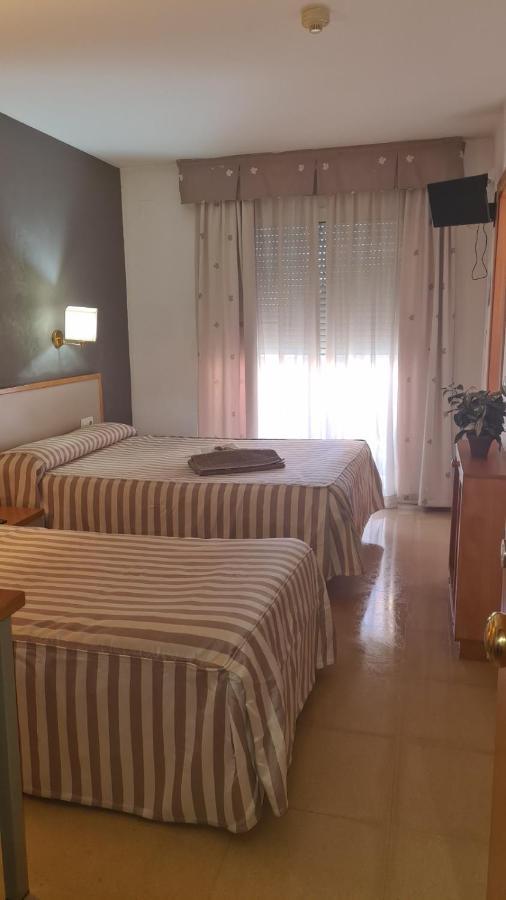 Hotel Cosmos Таррагона Экстерьер фото
