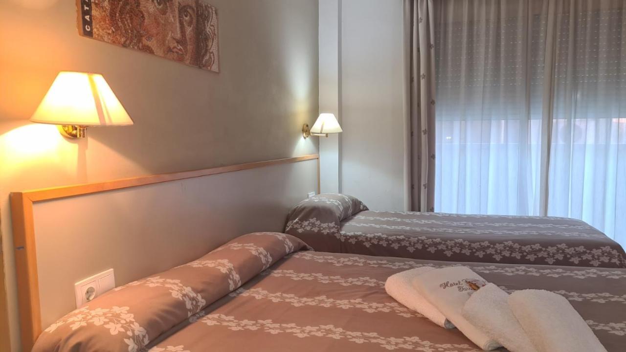 Hotel Cosmos Таррагона Экстерьер фото