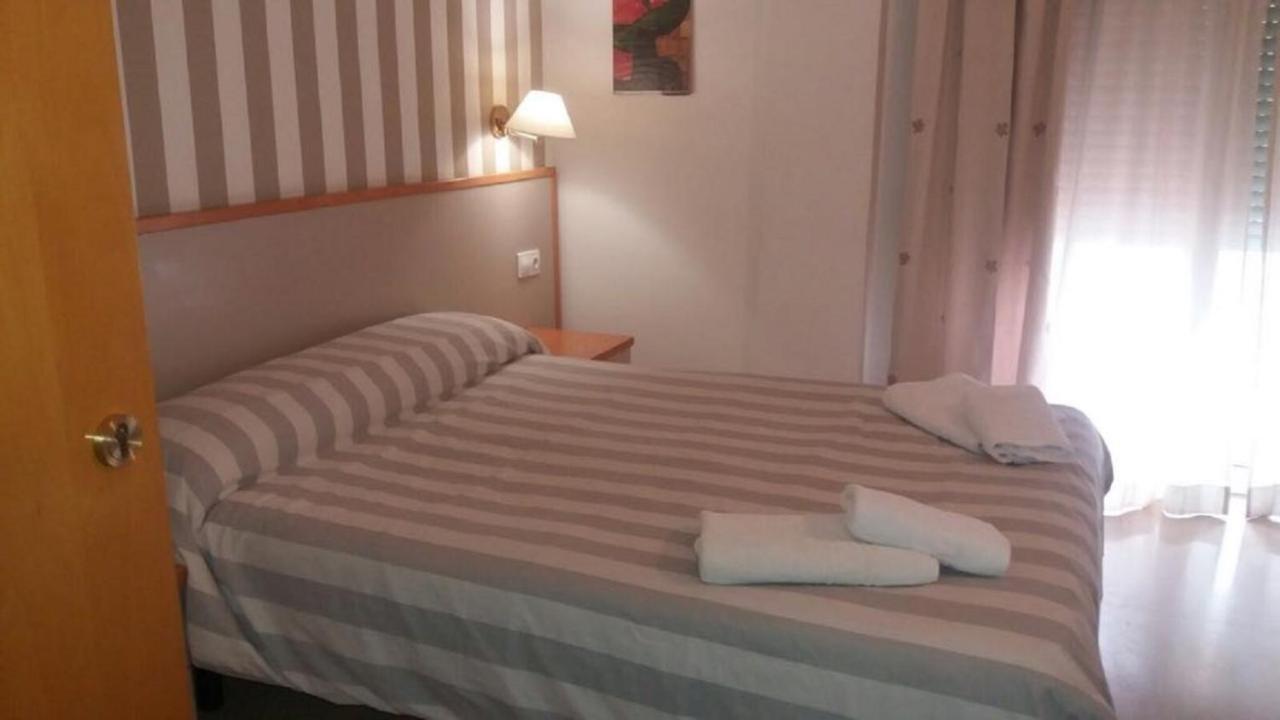 Hotel Cosmos Таррагона Экстерьер фото